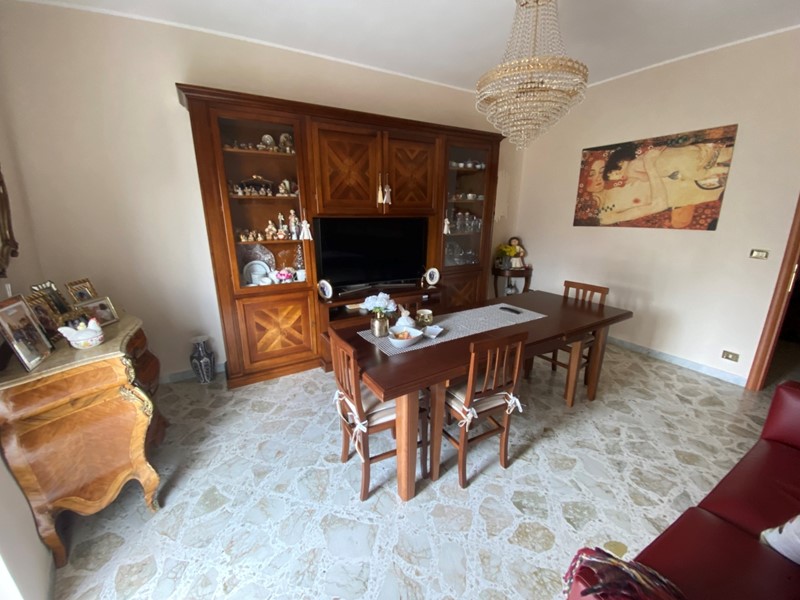 Quadrilocale in Vendita a Casamassima, 158'000&euro;, 135 m²