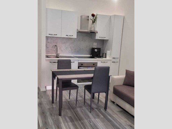 Quadrilocale in Affitto a Bologna, 1'800&euro;, 110 m², arredato