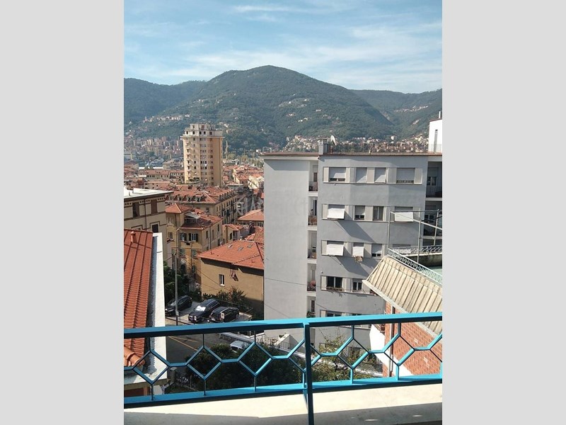 Appartamento in Affitto a La Spezia, zona via XXVII Marzo, 600&euro;, 100 m², arredato