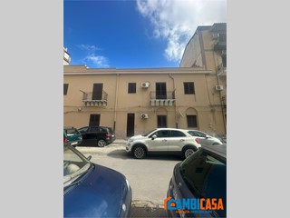 Bilocale in Vendita a Palermo, 72'000&euro;, 50 m²