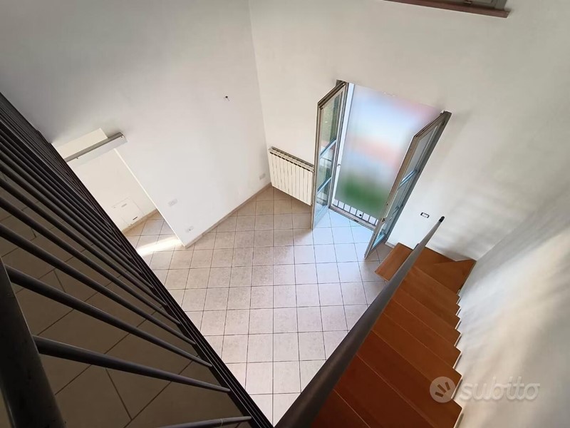 Trilocale in Vendita a Cascina, zona Navacchio, 140'000&euro;, 70 m², arredato, con Box