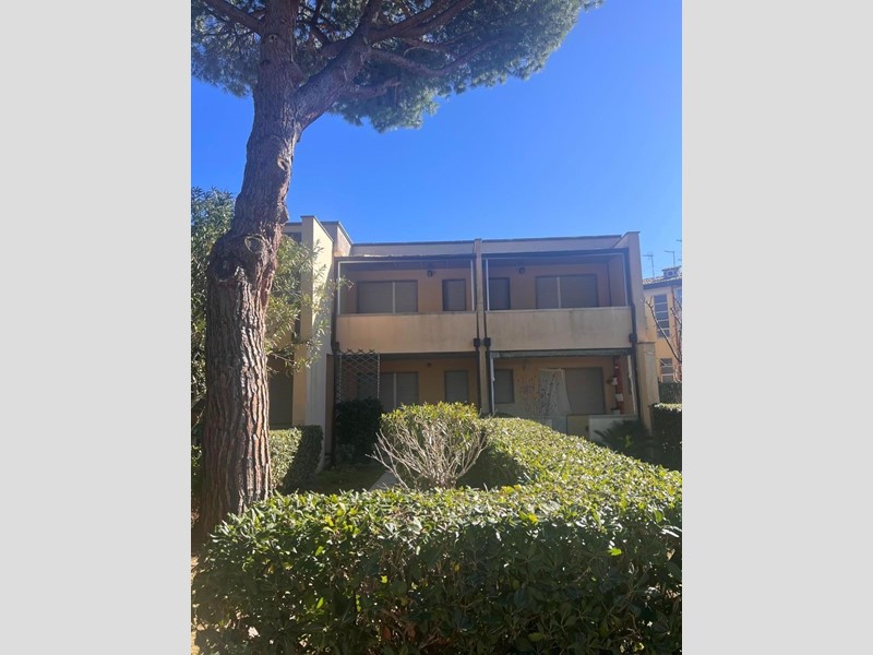 Bilocale in Vendita a Bibbona, zona Marina di Bibbona, 140'000&euro;, 40 m², arredato