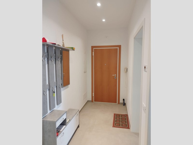 Appartamento in Vendita a Camaiore, zona Lido di Camaiore, 350'000&euro;, 90 m², arredato