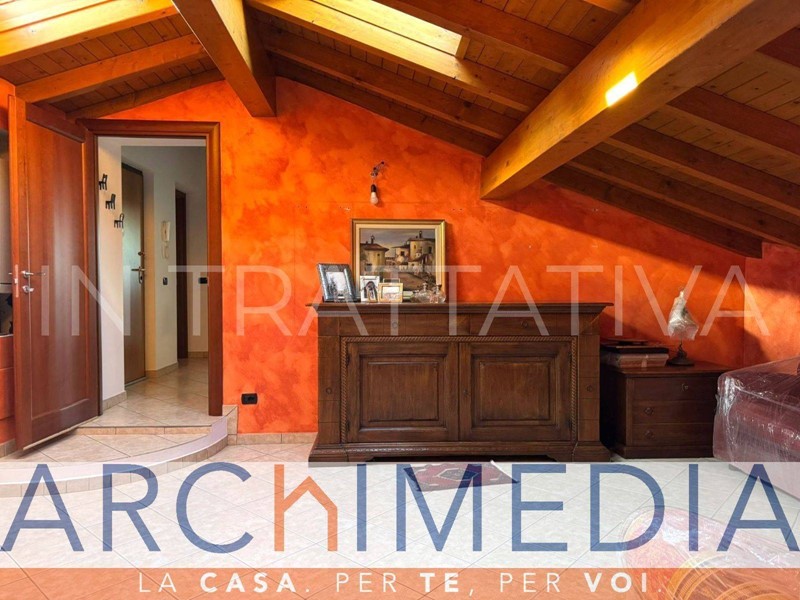 Bilocale in Vendita a Malnate, 89'000&euro;, 80 m²