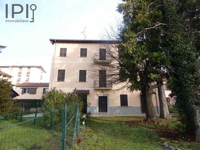 Quadrilocale in Vendita a Cairo Montenotte, 150'000&euro;, 125 m²