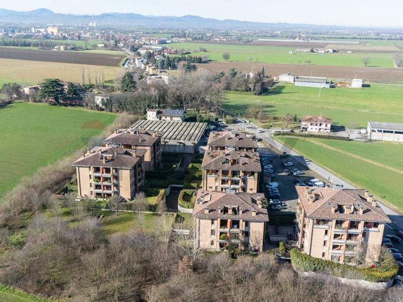 Appartamento in Vendita a Parma, 360'000&euro;, 150 m²