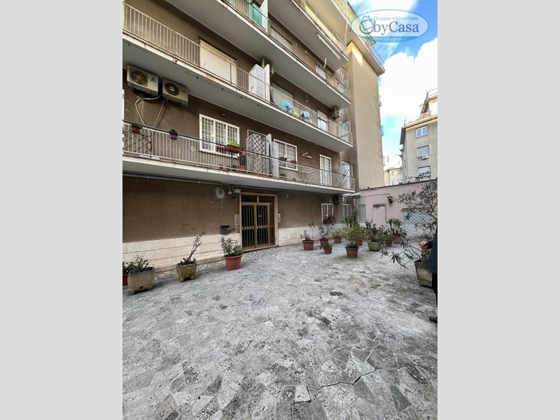 Bilocale in Vendita a Roma, 285'000&euro;, 68 m²