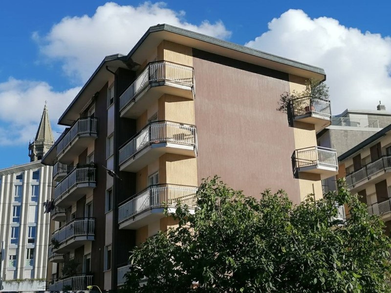 Bilocale in Vendita a Lecco, 220'000&euro;, 75 m²