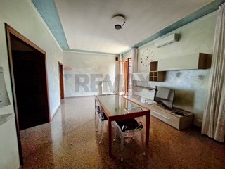 Appartamento in Affitto a Castelbellino, 800&euro;, 120 m²