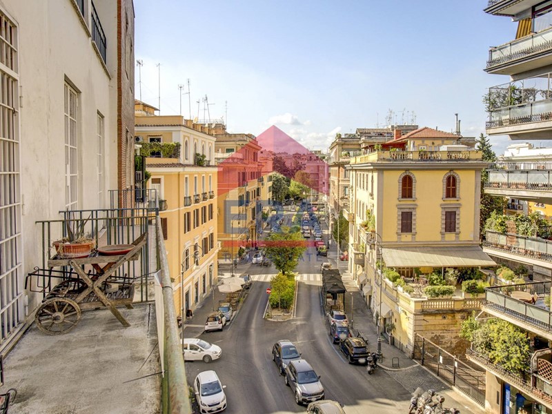 Quadrilocale in Vendita a Roma, 1'000'000&euro;, 145 m²