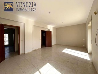 Quadrilocale in Vendita a Sciacca, 145'000&euro;, 140 m²