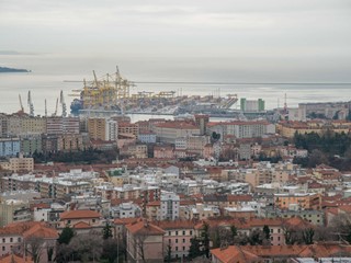 Trilocale in Affitto a Trieste, 1'000&euro;, 80 m²