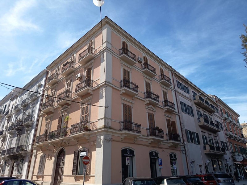 Appartamento in Vendita a Taranto, 238'000&euro;, 204 m²