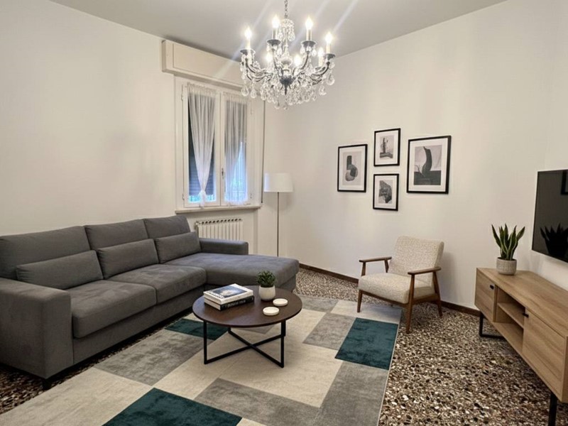 Bilocale in Vendita a Parma, 100'000&euro;, 57 m²