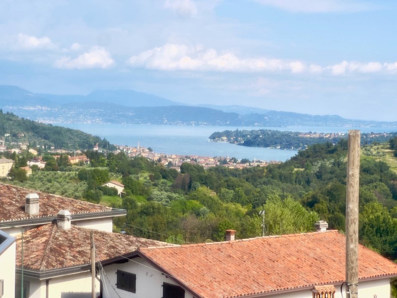 Appartamento in Vendita a Roè Volciano, 289'000&euro;, 165 m²