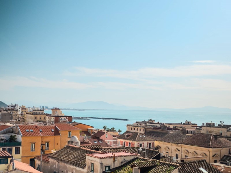 Appartamento in Vendita a Salerno, 1'300'000&euro;, 450 m²