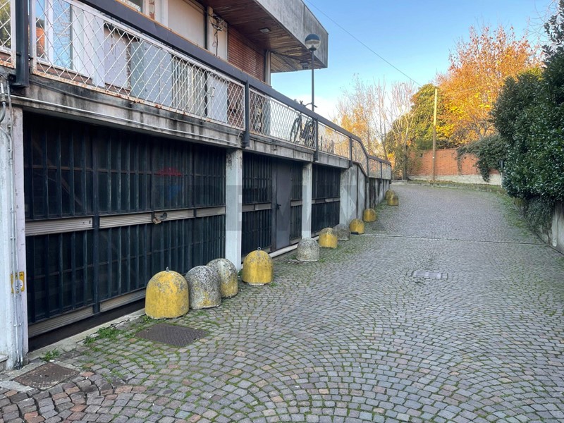 Trilocale in Vendita a Milano, 190'000&euro;, 188 m²