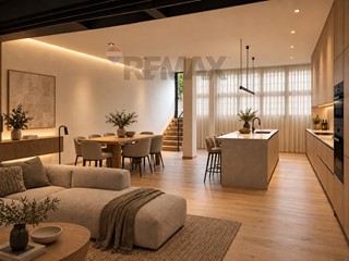 Quadrilocale in Vendita a Milano, 195'000&euro;, 158 m²