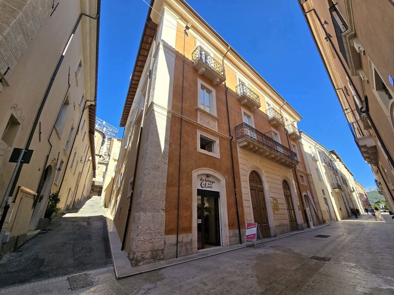Bilocale in Vendita a L'Aquila, 240'000&euro;, 88 m²