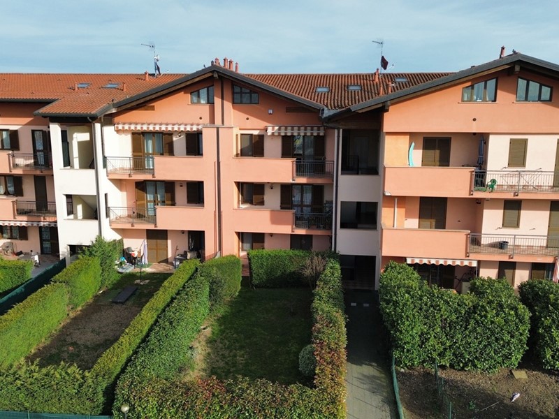 Quadrilocale in Vendita a Poirino, 139'000&euro;, 100 m², con Box