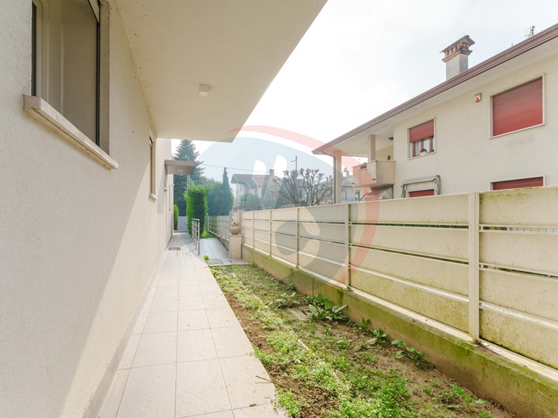Quadrilocale in Vendita a Vigodarzere, 350'000&euro;, 198 m², con Box