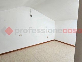 Appartamento in Vendita a Siena, 175'000&euro;, 123 m²