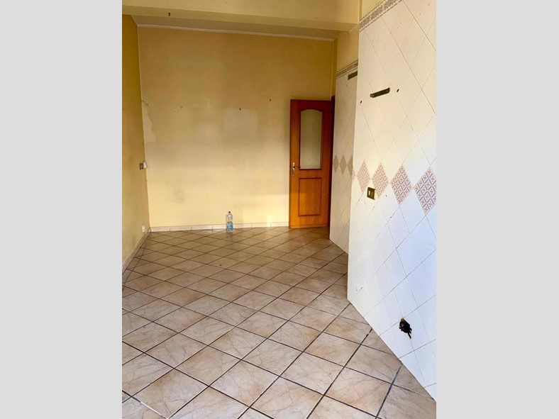 Trilocale in Vendita a Palermo, 185'000&euro;, 100 m²