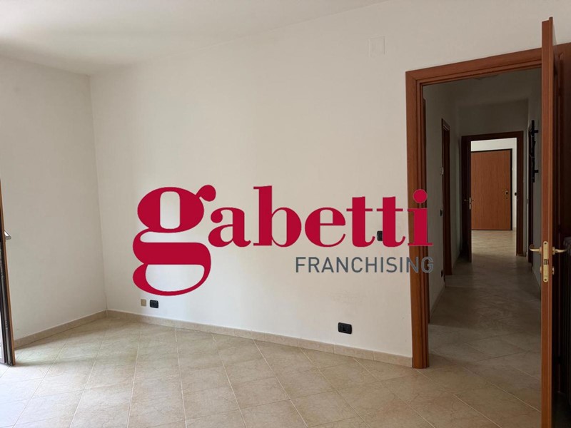 Trilocale in Vendita a San Nicola la Strada, 180'000&euro;, 100 m²