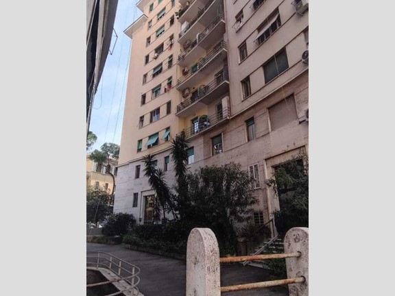 Trilocale in Vendita a Roma, zona San Giovanni, 435'000&euro;, 85 m²