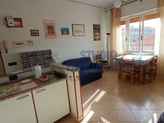 Bilocale in Vendita a Taggia, zona Arma Di Taggia, 130'000&euro;, 45 m²