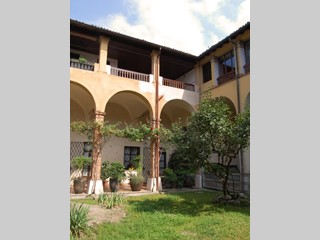Quadrilocale in Vendita a Lambrugo, 140'000&euro;, 145 m²