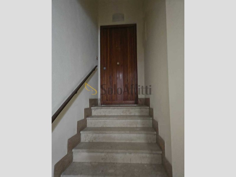 Trilocale in Affitto a Reggio Calabria, zona Centro, 650&euro;, 75 m², arredato
