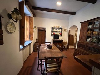 Quadrilocale in Vendita a Firenze, zona Peretola, 380'000&euro;, 125 m²