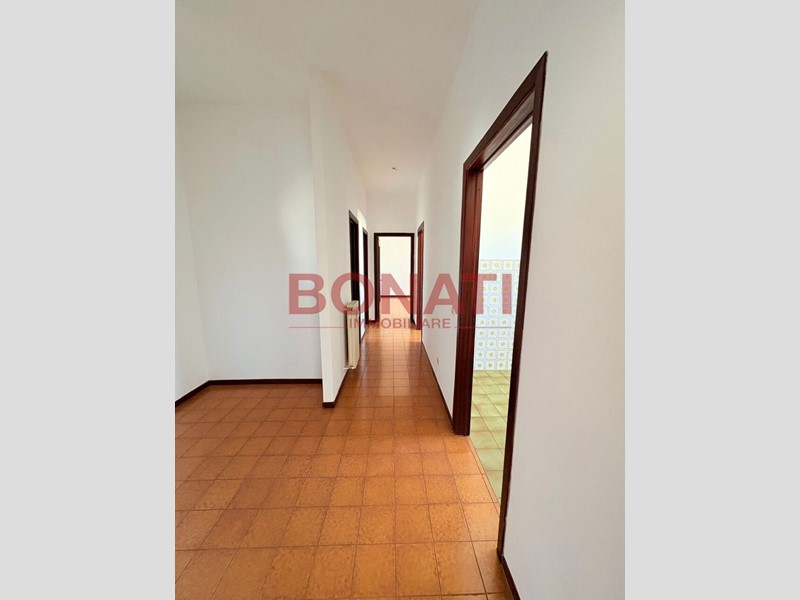 Quadrilocale in Vendita a Follo, zona Pian Di Follo, 115'000&euro;, 90 m²