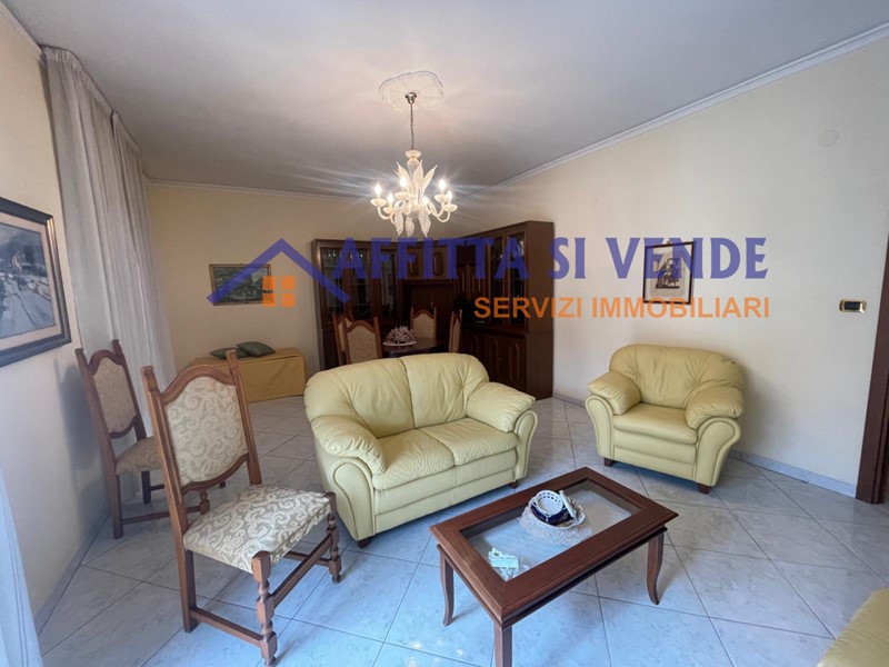 Appartamento in Affitto a Siracusa, 650&euro;, 165 m², arredato