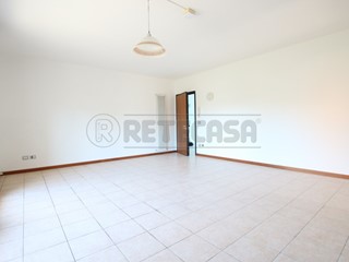 Quadrilocale in Vendita a Barbarano Mossano, 130'000&euro;, 90 m², con Box