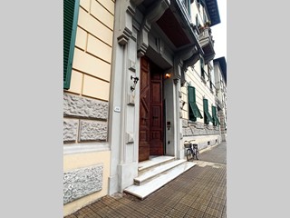 Quadrilocale in Vendita a Lucca, zona Sant'Anna, 380'000&euro;, 110 m²