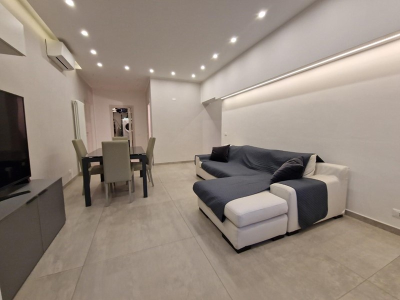 Trilocale in Vendita a Carrara, 164'000&euro;, 70 m², arredato