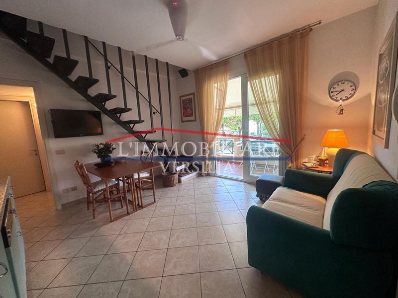 Quadrilocale in Vendita a Montignoso, zona Cinquale, 390'000&euro;, 80 m², arredato