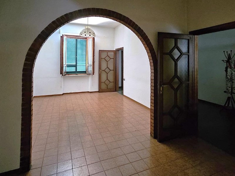 Appartamento in Vendita a San Giuliano Terme, zona Pontasserchio, 195'000&euro;, 230 m²