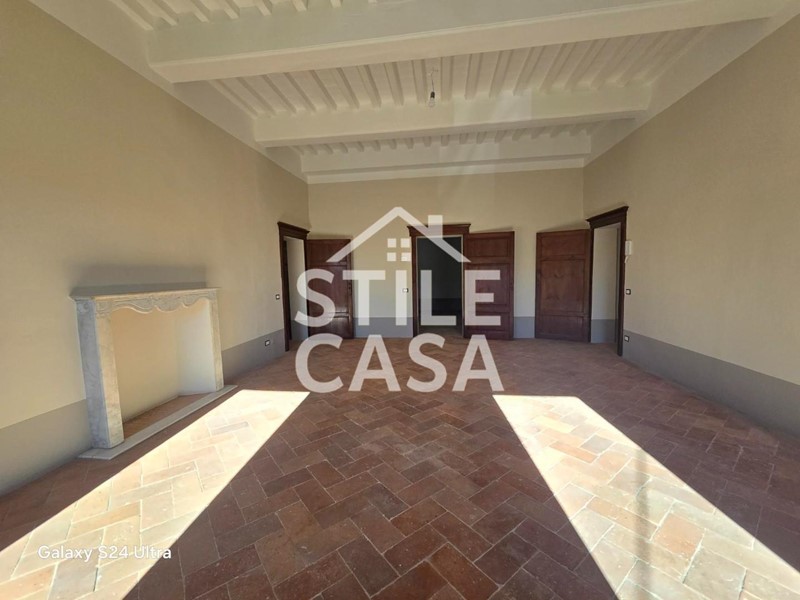 Appartamento in Vendita a Castelfranco di Sotto, zona Orentano, 280'000&euro;, 210 m²