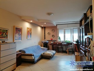 Appartamento in Vendita a Carrara, zona Avenza, 220'000&euro;, 104 m²