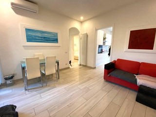 Quadrilocale in Vendita a Viareggio, 230'000&euro;, 58 m², arredato