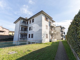 Trilocale in Vendita a Ghedi, 110'000&euro;, 85 m²