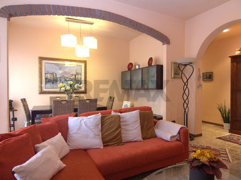 Trilocale in Vendita a Varese, 139'000&euro;, 98 m²