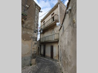 Trilocale in Vendita a Palazzolo Acreide, 40'000&euro;, 70 m²