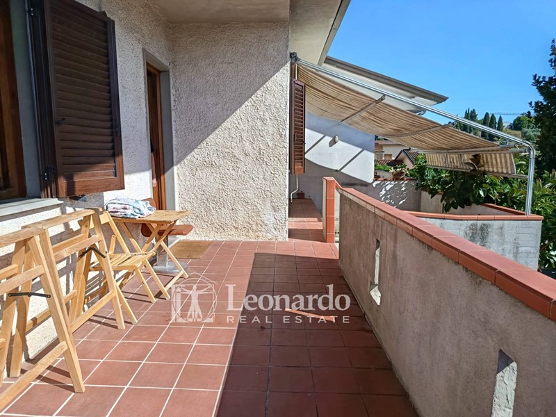 Appartamento in Vendita a Massarosa, 240'000&euro;, 165 m²