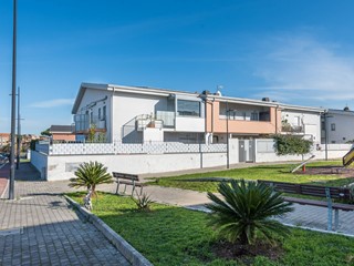 Trilocale in Vendita a Marino, 180'000&euro;, 120 m²