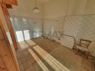 Bilocale in Vendita a Caltagirone, 26'000&euro;, 65 m²