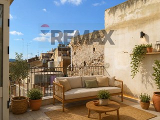 Appartamento in Vendita a Caltagirone, 15'000&euro;, 124 m²